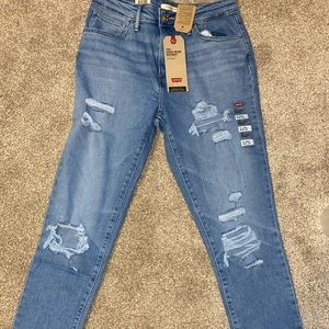 Brand New (with tags) Levi’s High-rise Skinny Jean